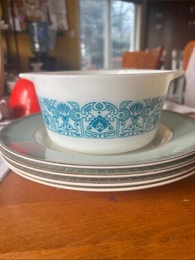 Pyrex blue horizon 473
